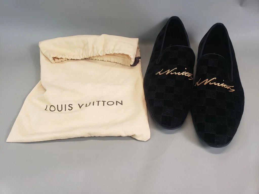 058_Lot_297_Louis_Vuitton_shoes.jpg