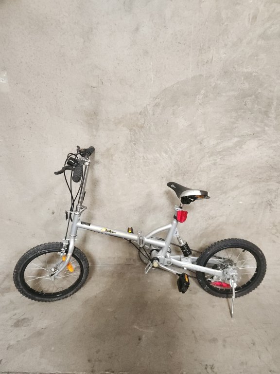 066_Lot_274_Z_bike.jpg