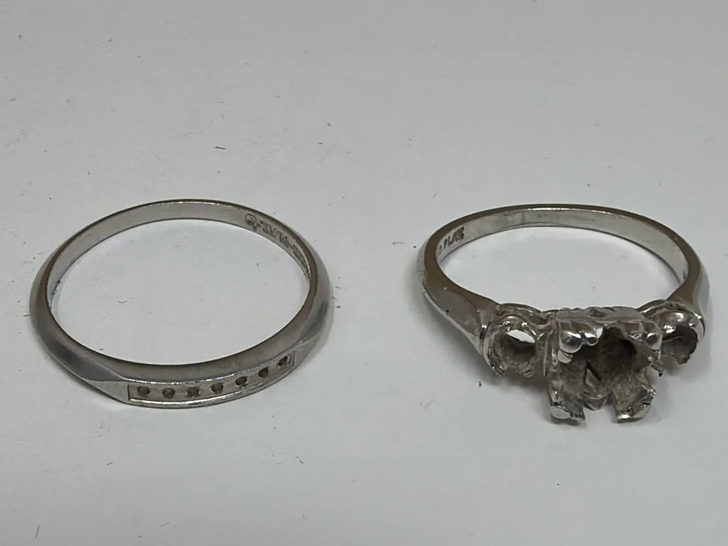 039_Lot_275_Pair_of_Platine_90_rings.jpg