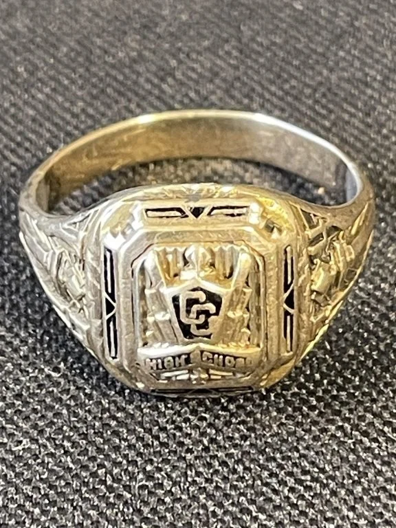042_Lot_445h_10K_gold_and_sterling_silver_high_school_ring.jpg