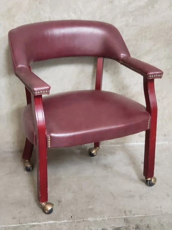 158_Lot_185_Contemporary_faux_leather_arm_chair_on_casters.jpg