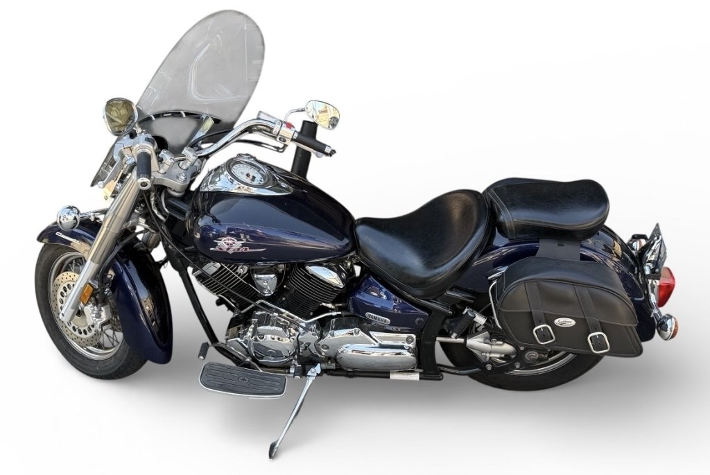 005_Lot_317h_2001_Yamaha_V_Star_1100_motorcycle.jpg