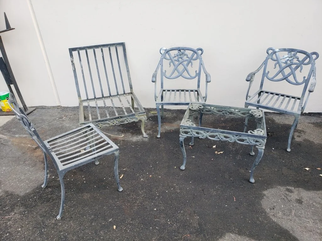 139_Lot_166_Brown_Jordan_style_aluminum_patio_set.jpg