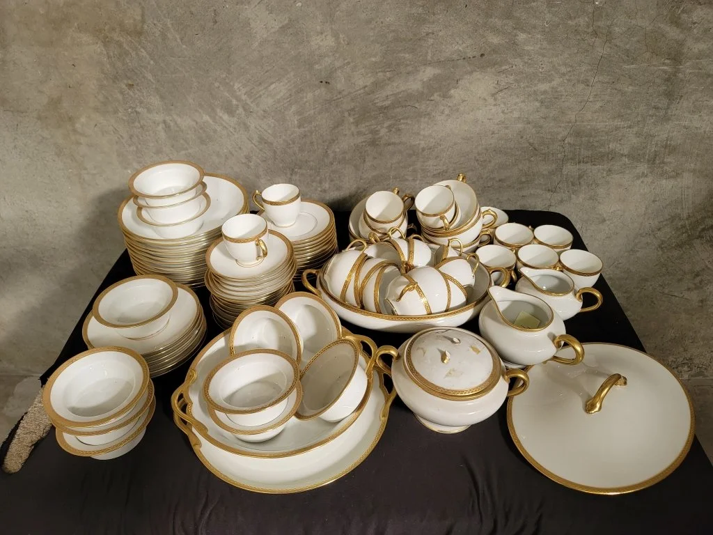 035_Lot_386_Haviland_Limoges_china.jpg