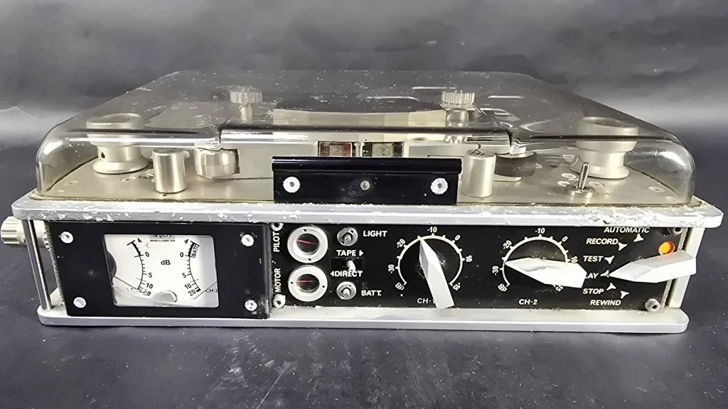 010_Lot_25_Vintage_Stellavox_SP7_Professional_Field_recorder.jpg