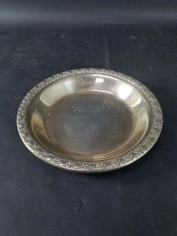 173 - Lot 387 - Sterling silver bowl.jpg
