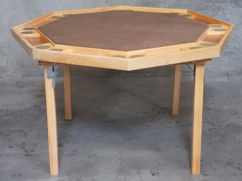 034 - Lot 115 - Kestell oak poker folding table.jpg