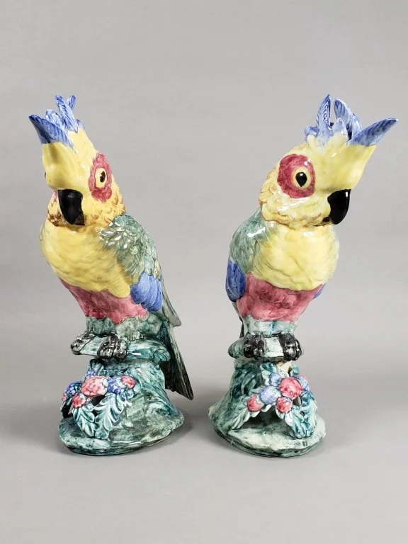 111_Lot_268_Pair_of_Cockatoos_Stangl_Pottery_Birds.jpg