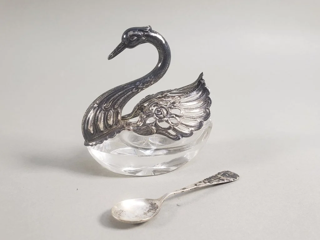 149_Rank_149_Lot_455_Sterling_silver_and_crystal_swan_salt_cellar.jpg