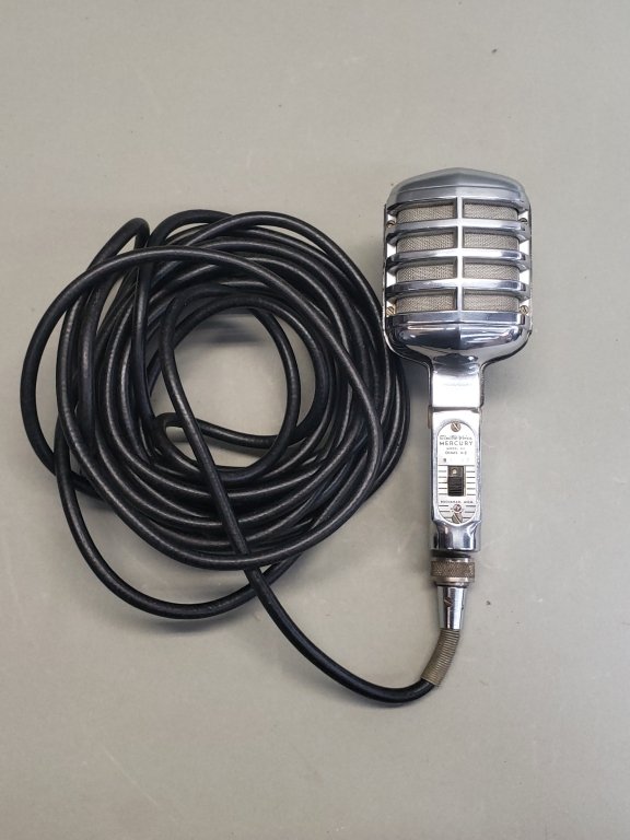 101 - Lot 622 - 1950s Electro-Voice Mercury microphone Model 611.jpg