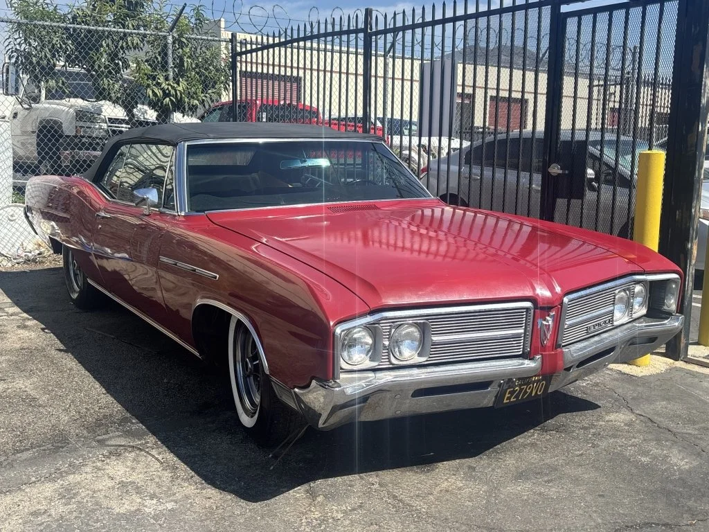 001 - Lot 333c - 1968 Buick Le Sabre 400.jpg