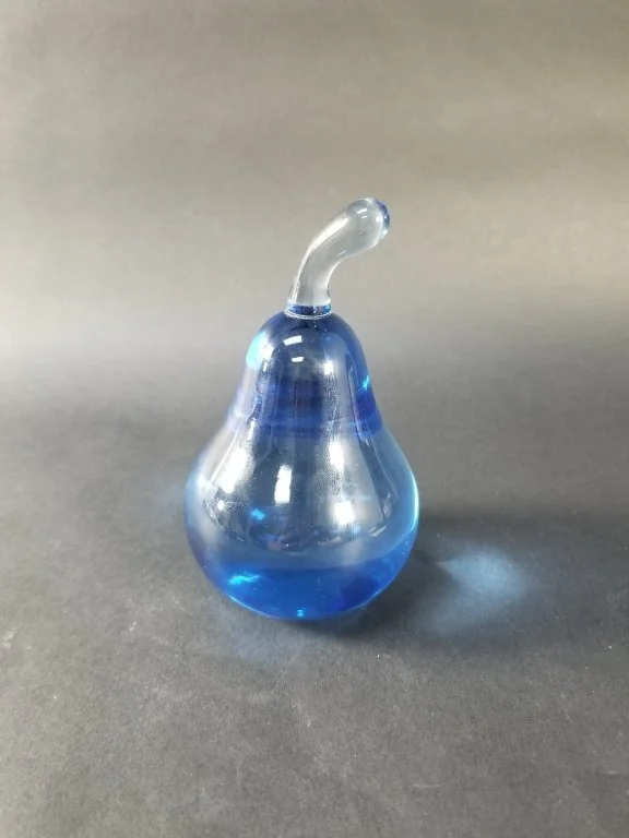 162 - Lot 381 - Art glass pear shaped paperweight.jpg