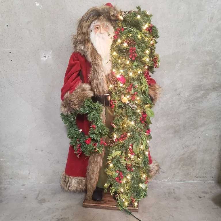 056_Lot_397_Ditz_Designs_Father_Christmas_figure_2015.jpg