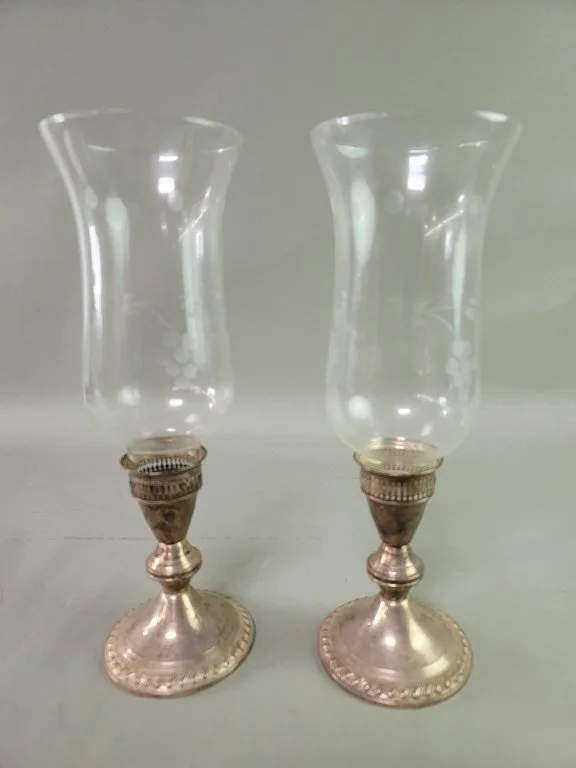 080_Lot_547_Sterling_silver_weighted_candlesticks_with.jpg