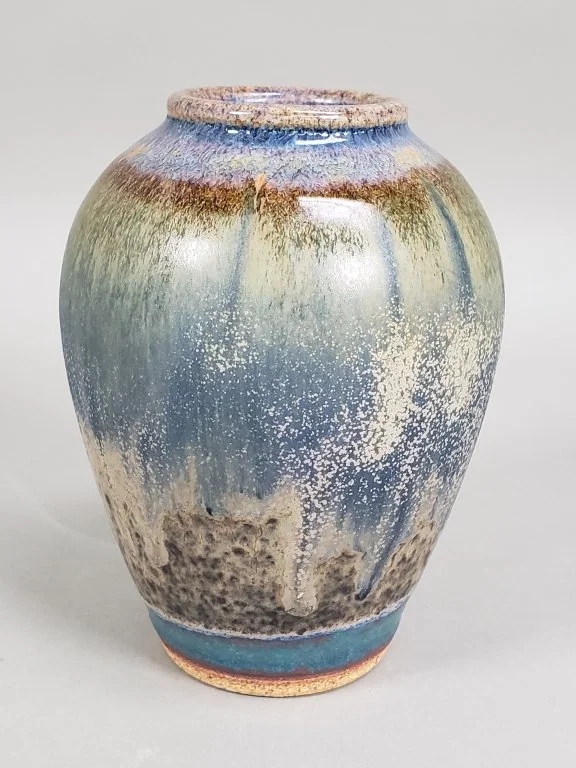 117 Vintage signed studio pottery vase.jpg