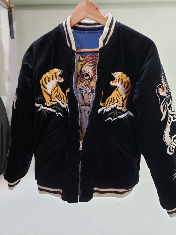 030_Lot_213_Kosho_and_Co._quilted_hand_embroidered_reversible.jpg