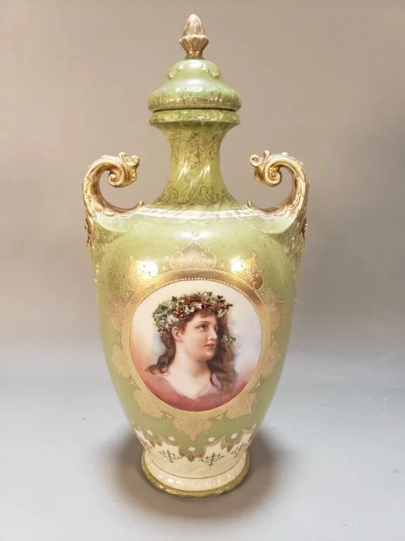 031_Lot_616_Antique_Royal_Wettin_Germany_porcelain_urn.jpg