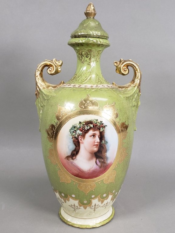 043_Lot_108_Antique_Royal_Wettin_lidded_urn.jpg