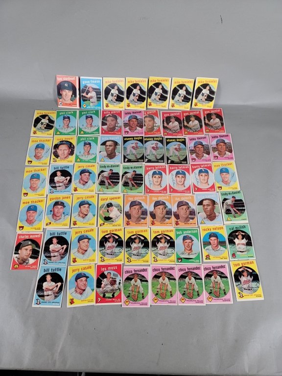 157 - Lot 270 - Group of 1959 Topps baseball cards.jpg