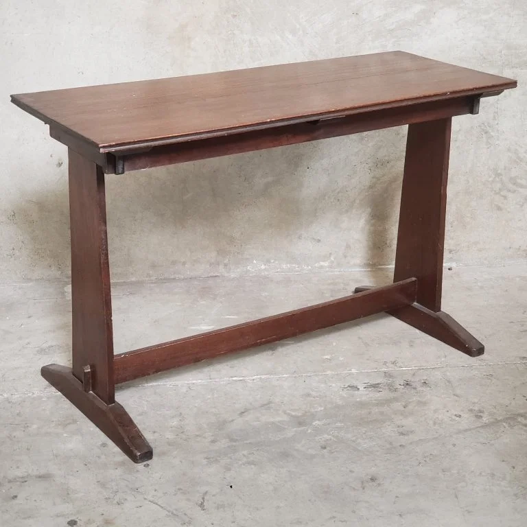 183_Lot_225_Antique_walnut_trestle_table.jpg