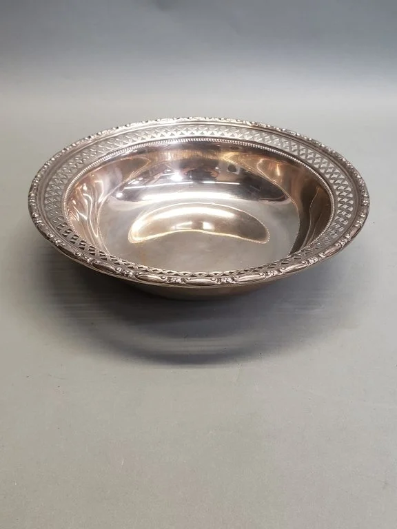 097 - Lot 384 - Sterling silver Towle bowl.jpg