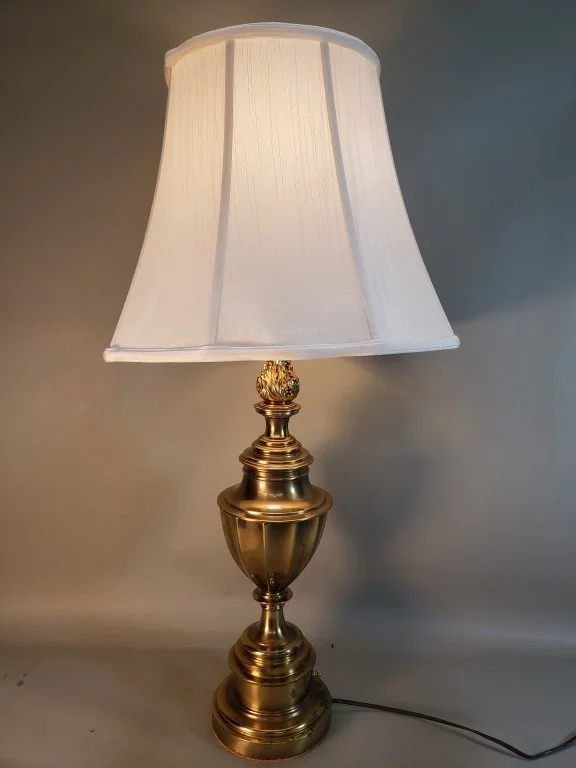 191_Lot_61_Vintage_brass_Stiffel_eternal_flame_table_lamp.jpg