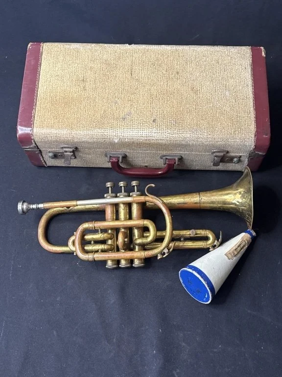 136_Rank_136_Lot_652h_Vintage_brass_trumpet.jpg