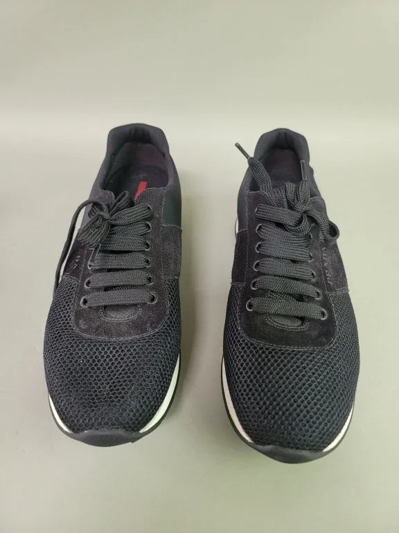 104_Lot_406_Prada_Tennis_shoes.jpg