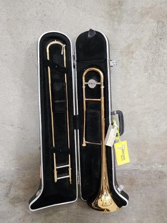 059_Lot_374h_Yamaha_YSL-354_trombone_in_hard_case.jpg