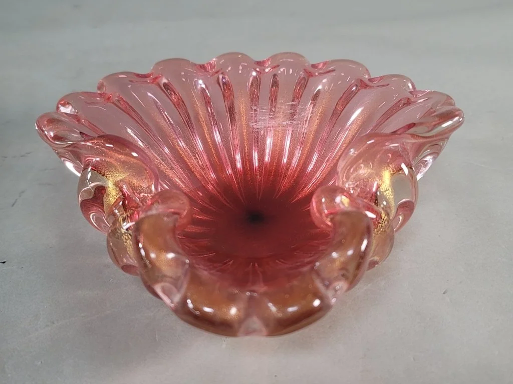 154 - Lot 101 - Mid century Murano glass ashtray.jpg