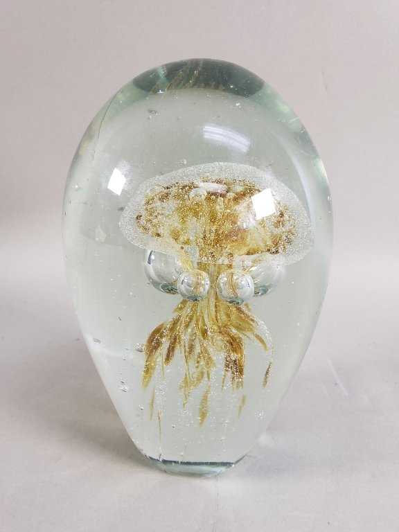 159_Lot_561_Jellyfish_art_glass_paperweight.jpg