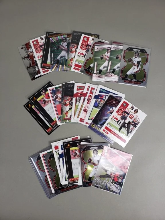 085_Lot_88_Collection_of_Tom_Brady_NFL_Football_cards.jpg