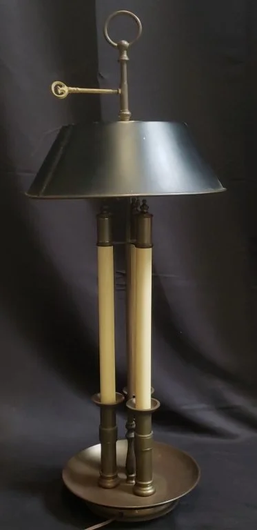 022_Lot_462_Chapman_brass_bouillotte_table_lamp.jpg