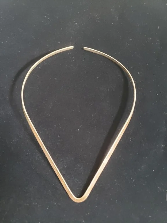 165 - Lot 19 - Vintage sterling silver choker.jpg