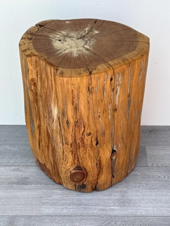 175_Lot_322h_Wood_stump_side_table.jpg