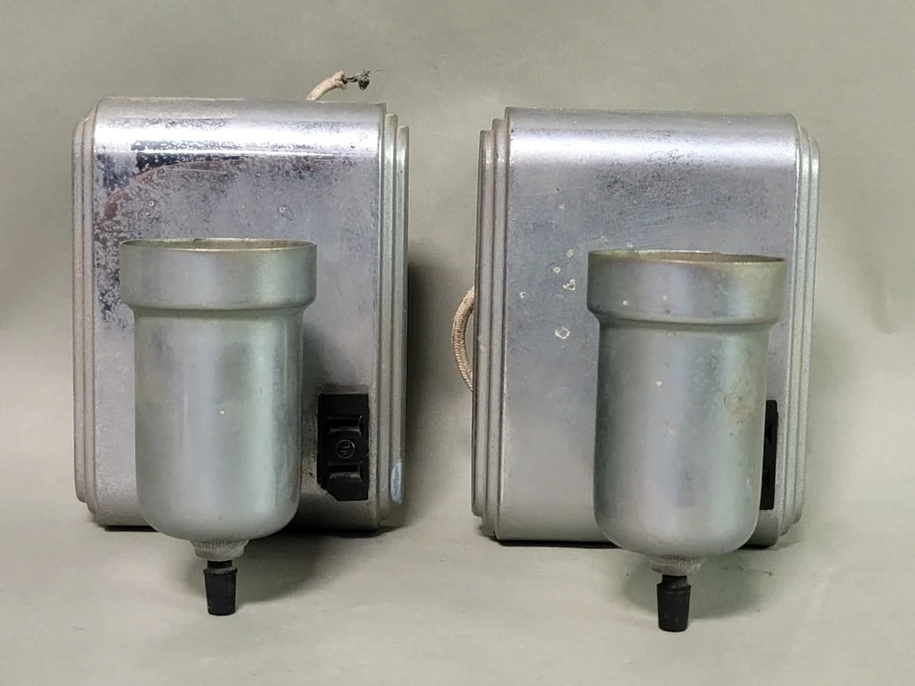 185_Rank_185_Lot_370_Pair_of_Art_Deco_chrome_metal_sconces.jpg