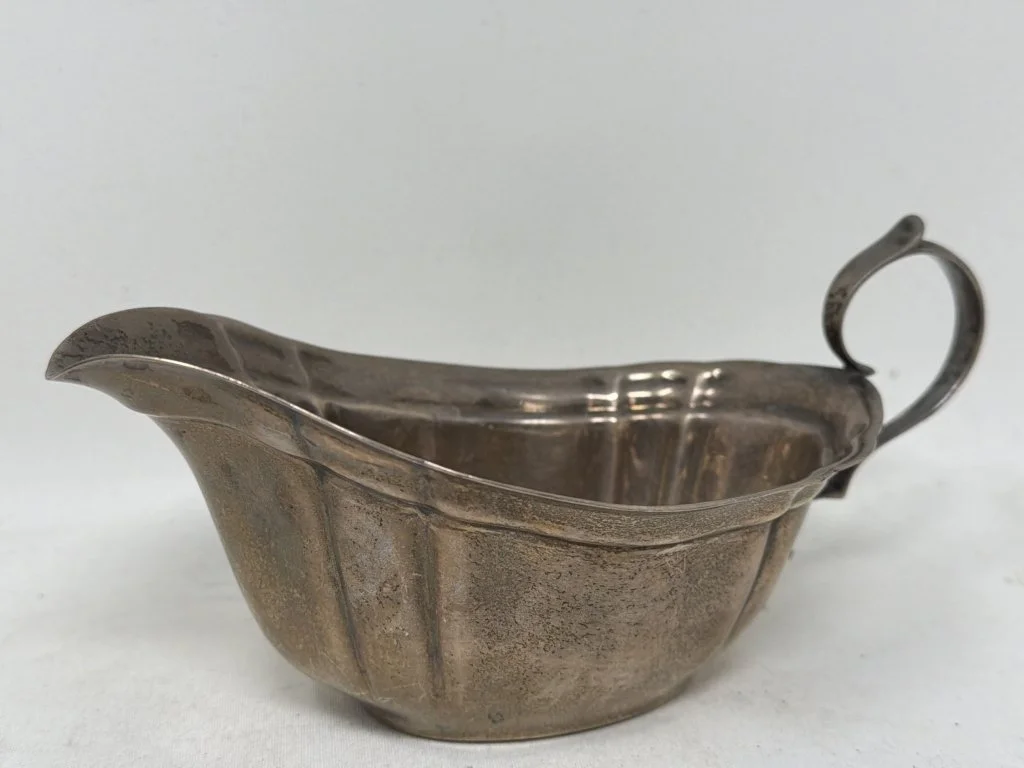 065 - Lot 89 - Vintage Reed and Barton sterling silver gravy boat.jpg