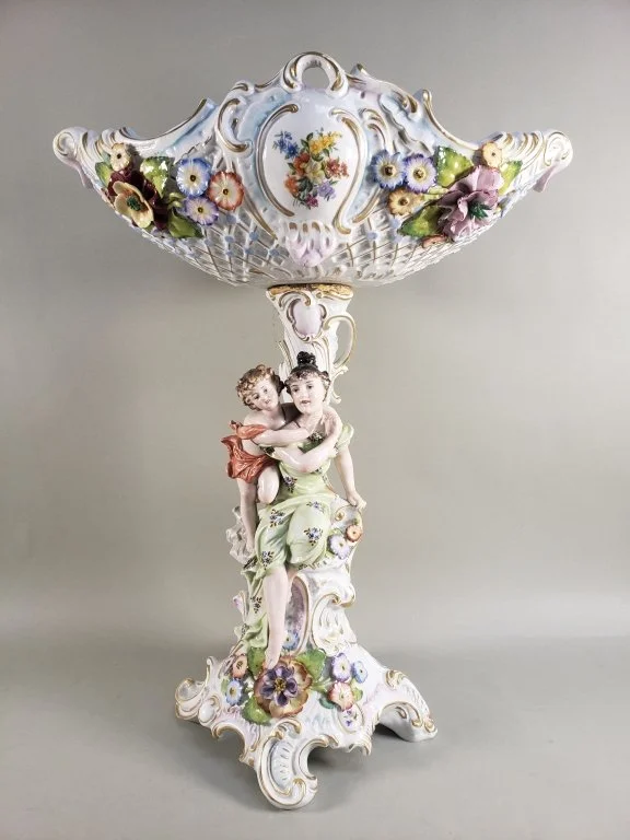 035_Lot_463_Antique_German_porcelain_figural_centerpiece_by.jpg