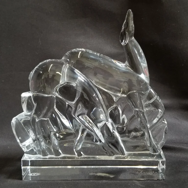 055_Lot_577_Baccarat_grazing_deer_crystal_figurine_with_original_box.jpg