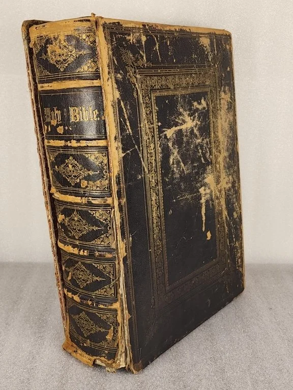 044 - 300h 1848 London oversized antique Bible.jpg