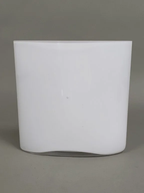 044_Lot_739_Iittala_Ovalis_opal_white_cased_glass_vase_designed_by_Tapio_Wirkkala.jpg