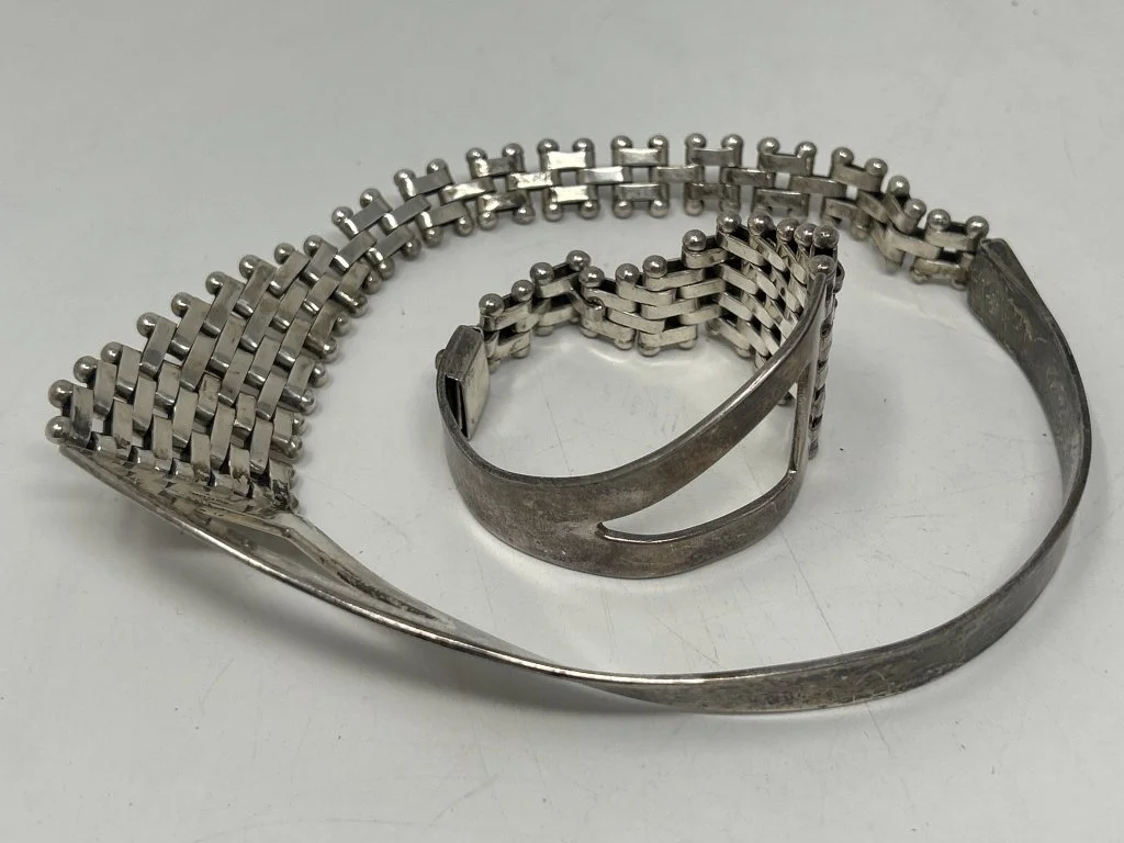 054 - Lot 2 - Pair of vintage Art Deco style sterling silver.jpg