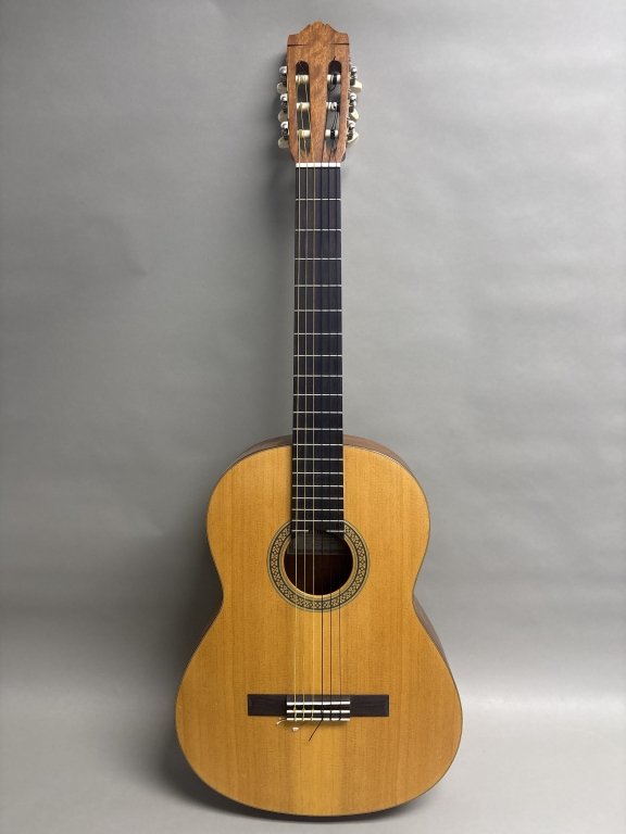 081_Rank_081_Lot_364_Yamaha_CG-101MS_acoustic_guitar.jpg