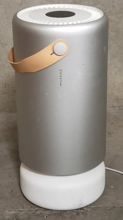 077_Lot_176_Molekule_air_pro_air_purifier.jpg