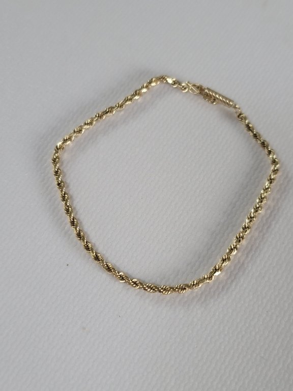 034 - Lot 591 - 14k gold rope bracelet.jpg