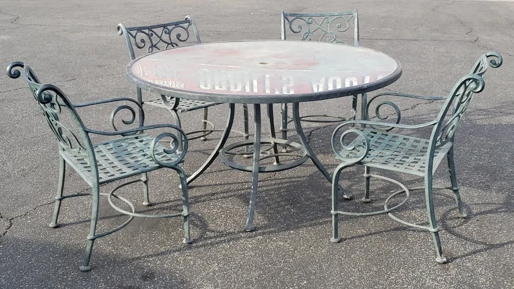 159_Lot_193_Landgrave_cast_aluminum_patio_set.jpg