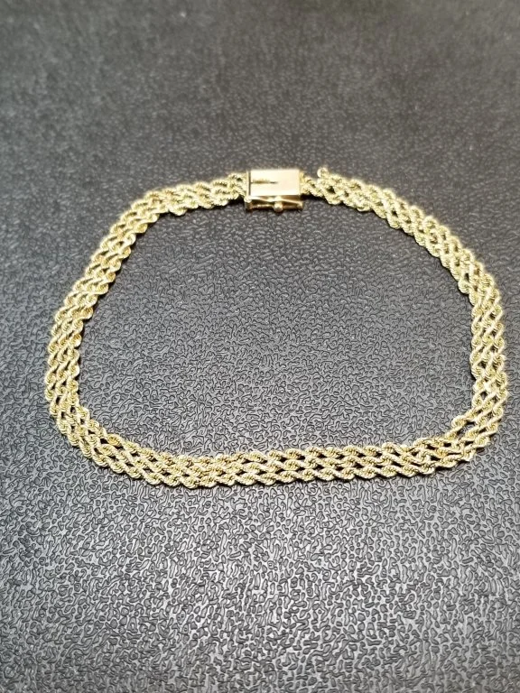 052_Lot_165_14k_yellow_gold_triple_rope_chain_bracelet_Needs.jpg