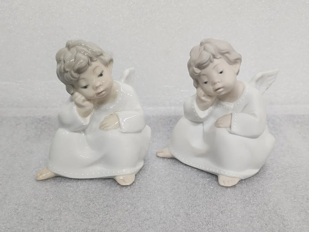 081 - Lot 310h - Vintage Lladro Angel thinking porcelain.jpg