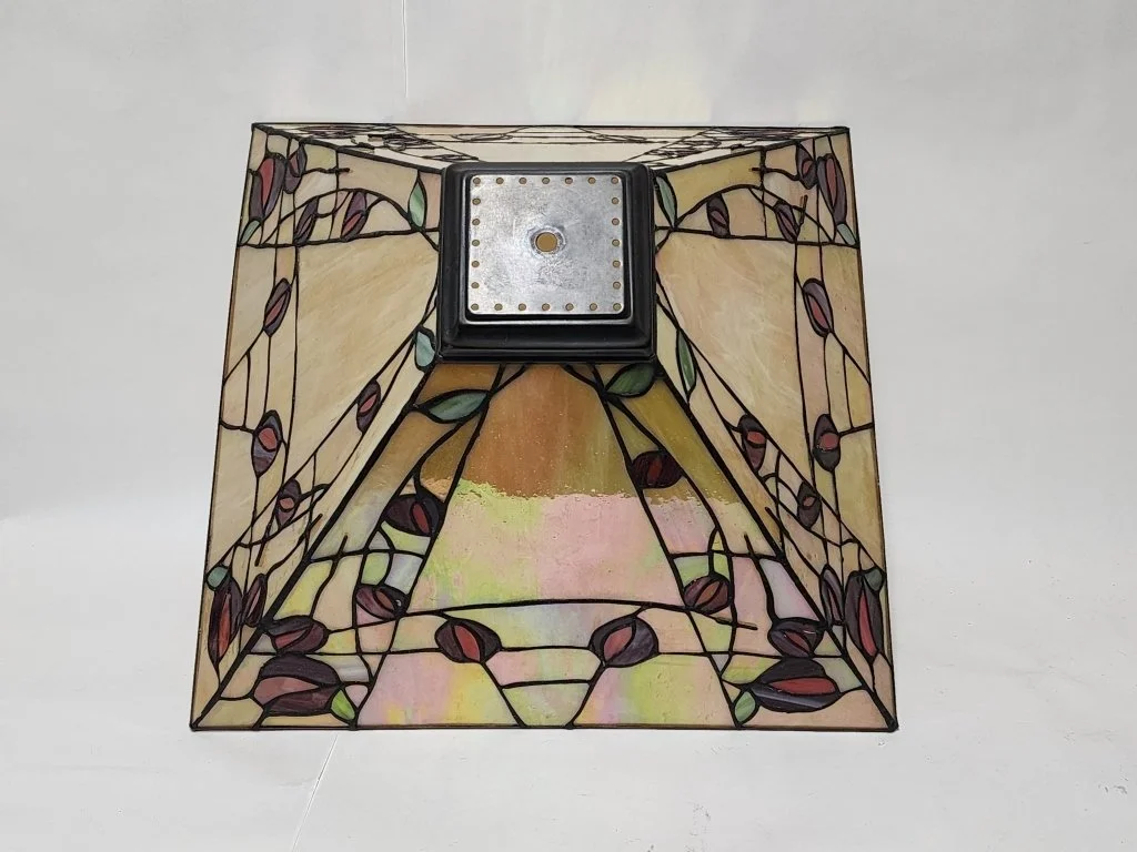 162_Lot_355h_Vintage_Tiffany_style_stained_glass_lamp_shade.jpg
