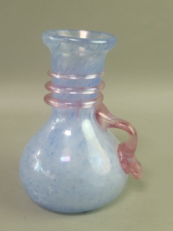 177_Lot_549_Murano_hand_blown_glass_vase.jpg